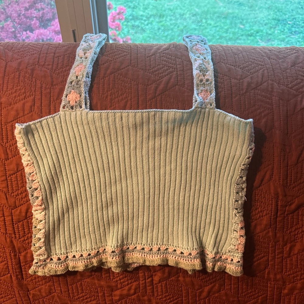 Crochet Square Pattern Tank Top - Picture 3 of 3